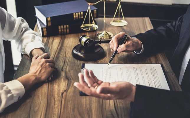 Как воспользоваться помощью юристов